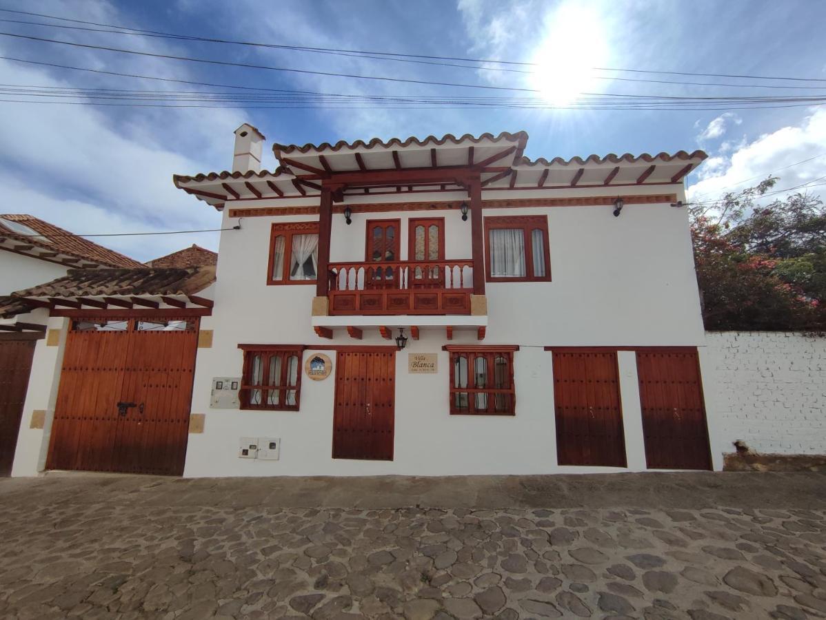 Merak Hostel 莱瓦镇 外观 照片