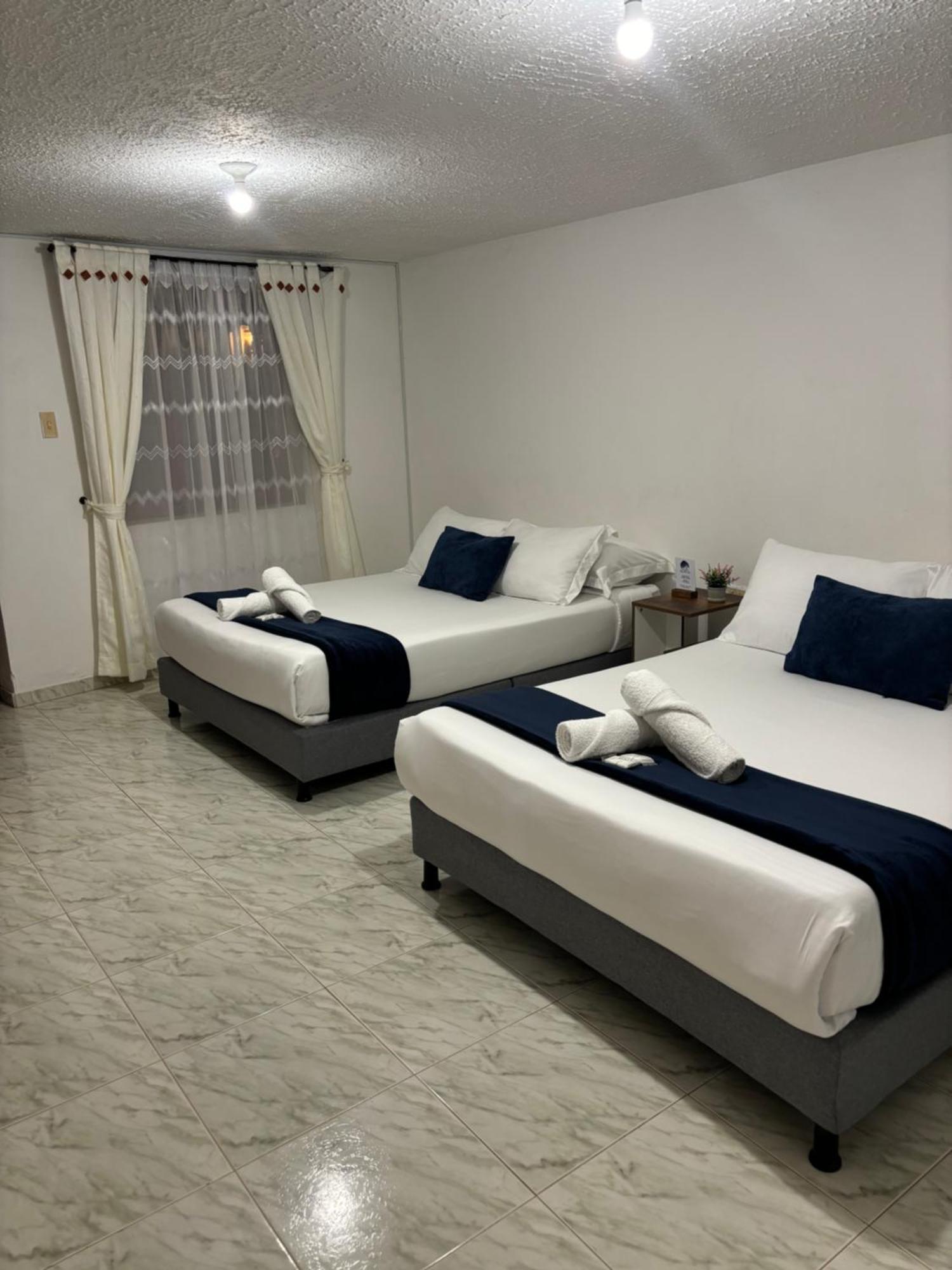 Merak Hostel 莱瓦镇 外观 照片